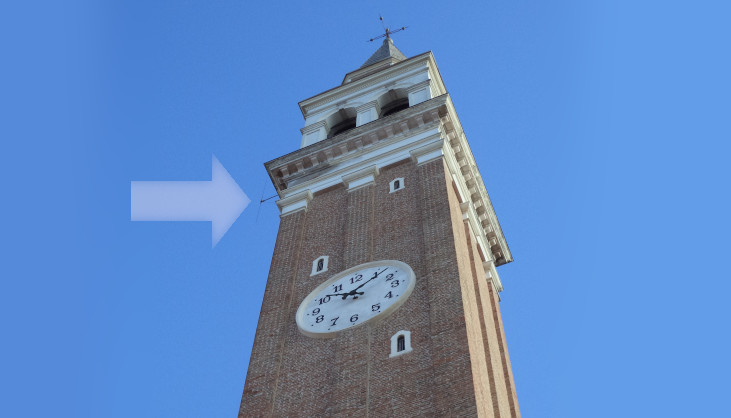 Dipolo FM in cima ad un campanile
